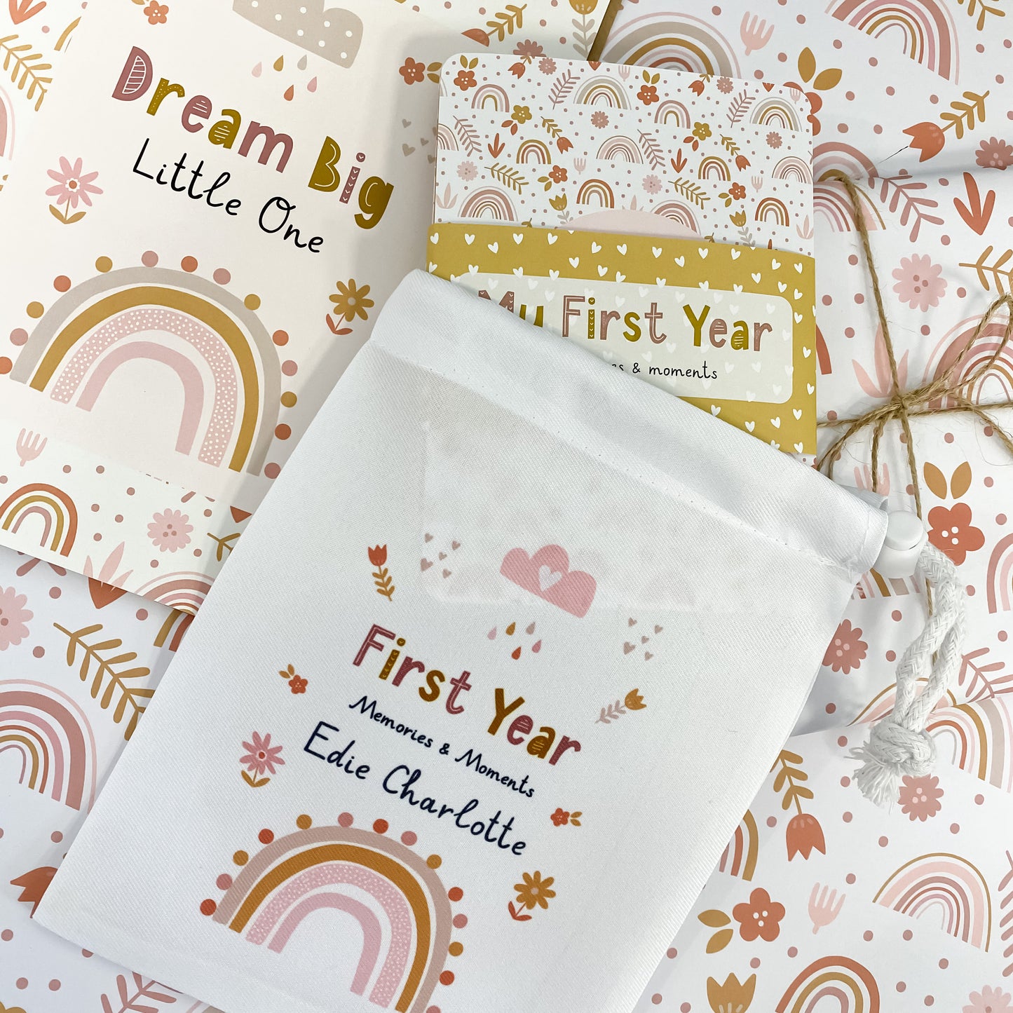 baby milestone cards, rainbow, rainbow milestone cards, pregnancy, baby shower gift, giraffe, rainbow baby, new baby gift.