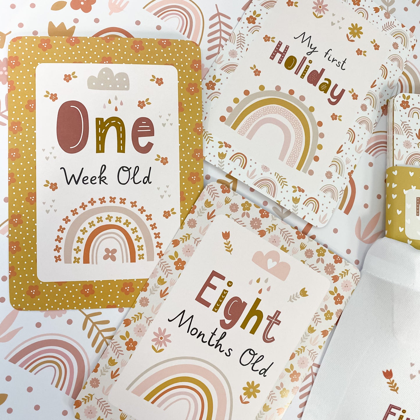 baby milestone cards, rainbow, rainbow milestone cards, pregnancy, baby shower gift, giraffe, rainbow baby, new baby gift.