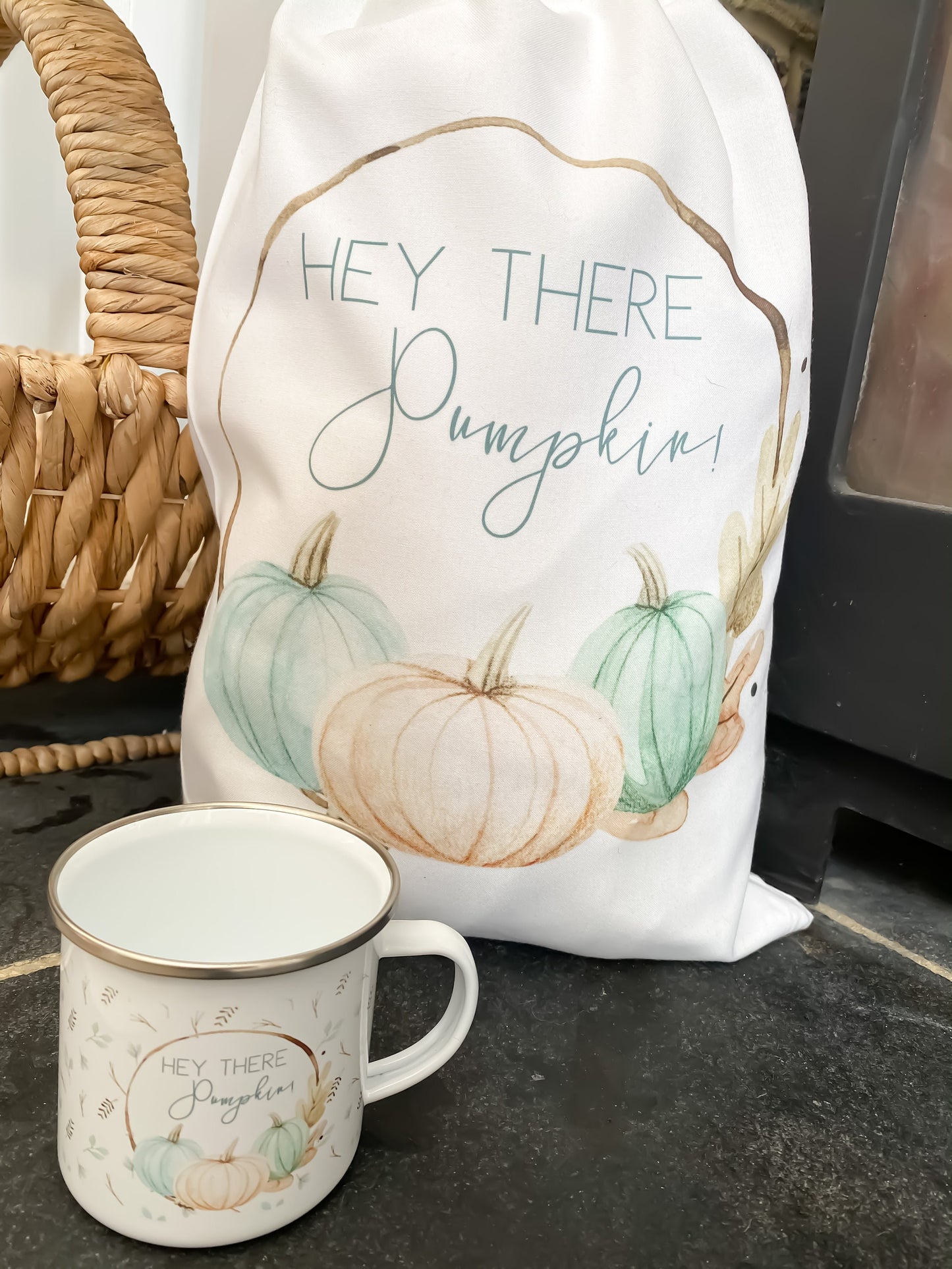 Halloween treat bag, trick or treat bag, trick or treat, halloween bag, gift bag, autumn, mug